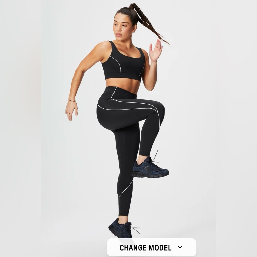 Fabletics Expert Two-Piece Motion365+ Black & White Workout Set Size Medium